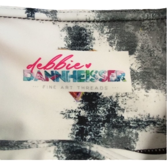 DEBBIE DANNHEISSER Abstract B/W w/ Red Hearts Fine Art High Waist Leggings LARGE - Picture 6 of 7